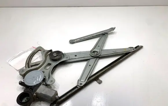 Toyota Land Cruiser (FJ75) Front door window regulator with motor 8572058010