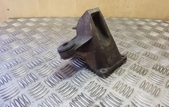 Audi A6 S6 C4 4A Gearbox mounting bracket 4A0399114G