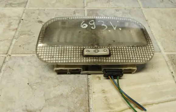 Peugeot 5008 Rear seat light 9682063980