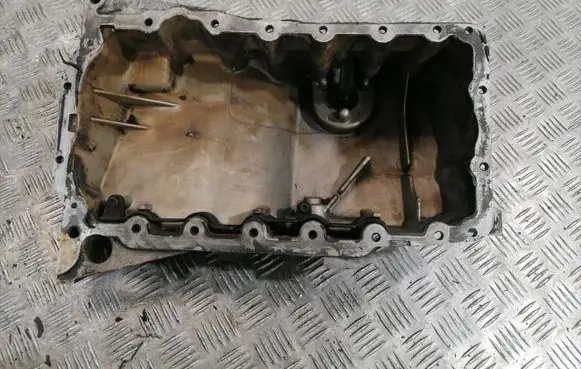Oil sump