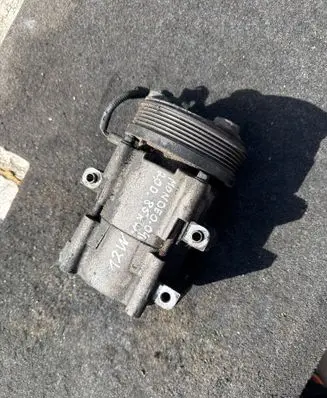 Ford Mondeo Mk III Air conditioning (A/C) compressor (pump) 