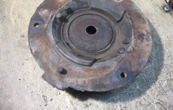 Peugeot 607 Coil spring mount LE1401N