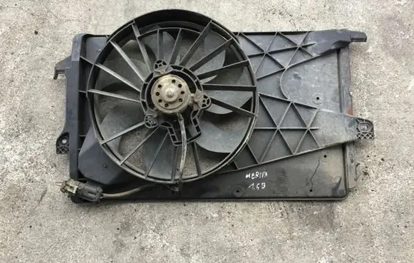 Opel Meriva A Radiator cooling fan shroud 8240389 52401024 13127261