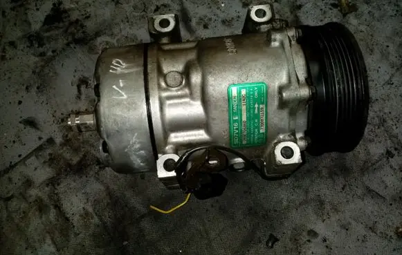 Volvo S40, V40 Air conditioning (A/C) compressor (pump) 7700872159