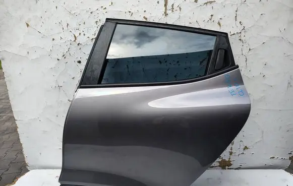 Renault Clio IV Rear door 