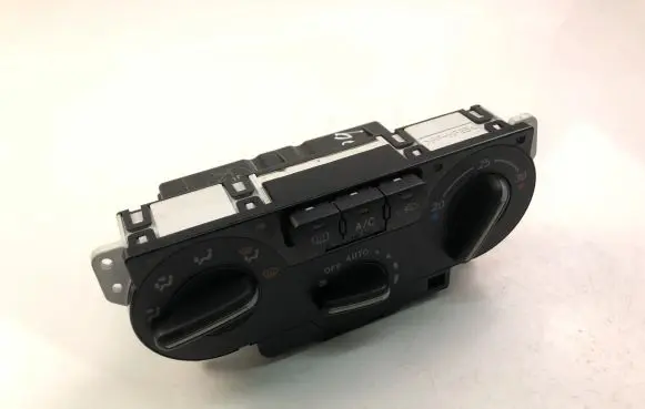 Subaru Impreza II Interior fan control switch 72311FE051