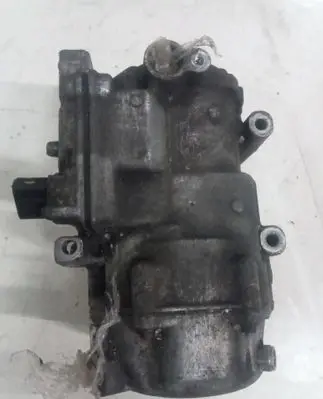 Toyota Prius+ (ZVW40) Air conditioning (A/C) compressor (pump)