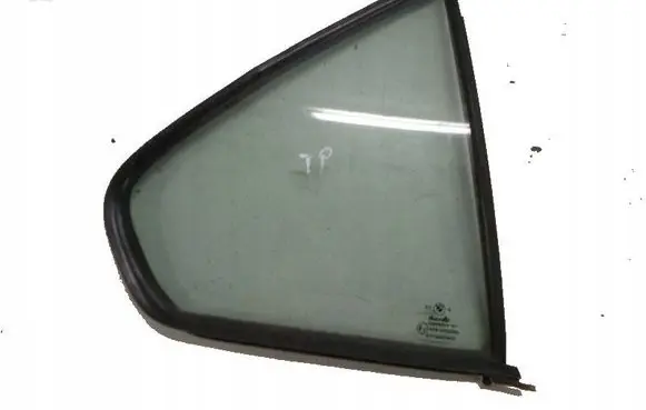 BMW 3 E30 Rear side window 