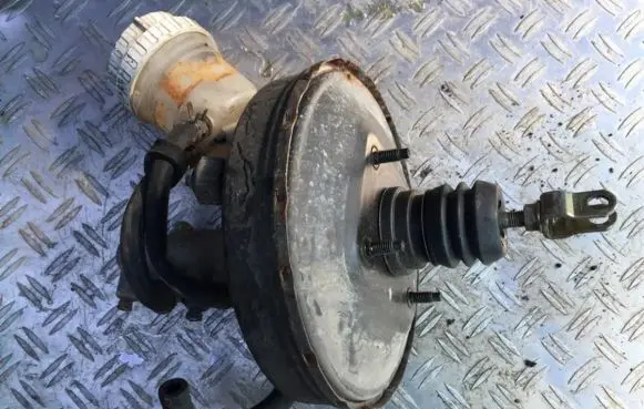 Mitsubishi Galant Brake booster 83303201