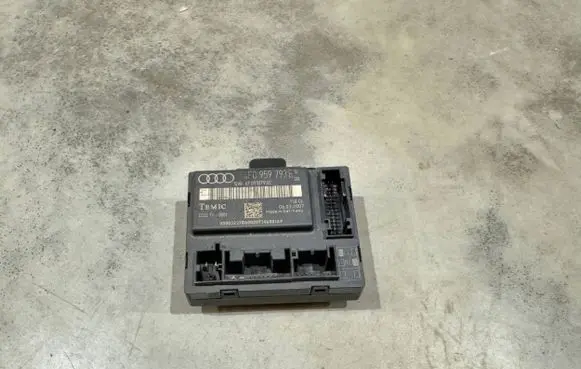 Audi A6 S6 C6 4F Door control unit/module 4F0959793E