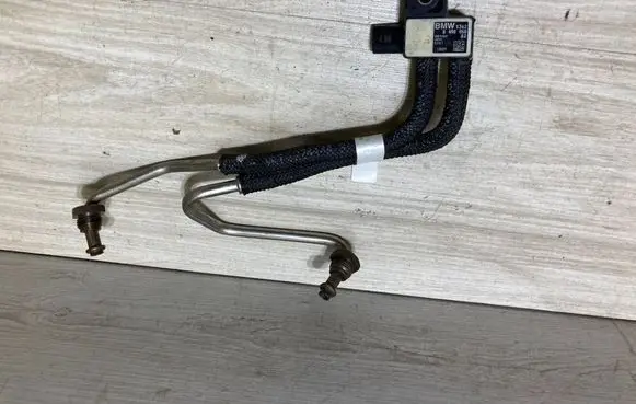 BMW 1 F70 Exhaust pressure sensor 8490050