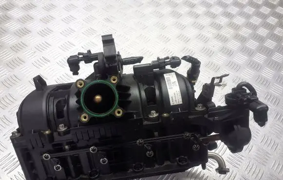 Opel Corsa D Intake manifold 55557906