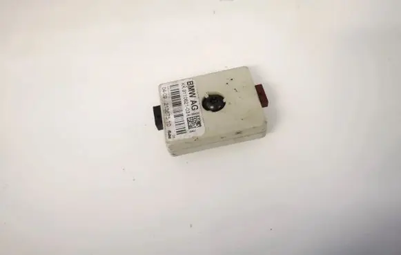 BMW 3 E90 E91 Antenna control unit 21367510 kk9110621-03