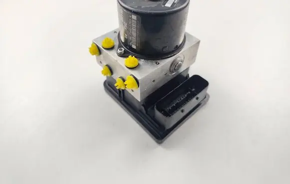 Toyota Yaris ABS Pump 445400D110 89541OD140 06210217534