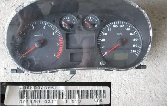 Seat Ibiza II (6k) Speedometer (instrument cluster) 6K0920850