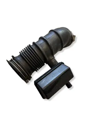 Toyota RAV 4 (XA50) Air intake hose/pipe 1789325070