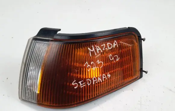 Mazda 323 Front indicator light 21061301