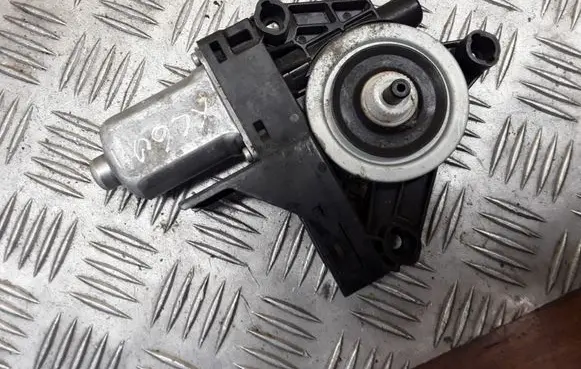 Volvo XC60 Front door window regulator motor 966265101 WR12719