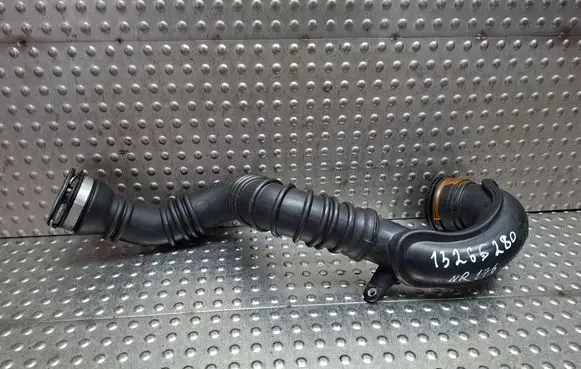 Opel Astra J Intercooler hose/pipe S27624176 13265280