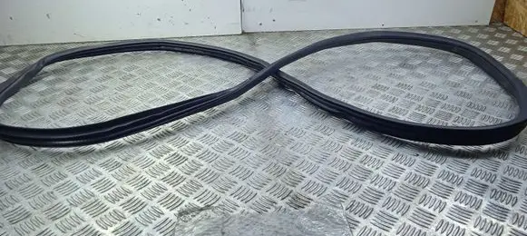Mercedes-Benz ML W166 Rubber seal rear door A1666970151