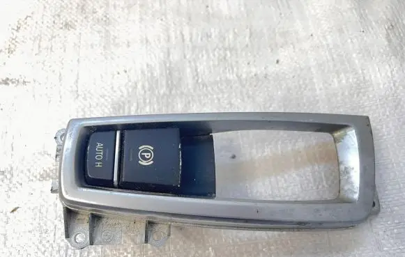 BMW 5 F10 F11 Hand parking brake switch 9217594