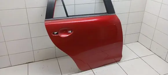 Mazda 6 Rear door