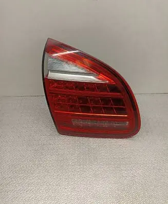 Porsche Cayenne (92A) Tailgate rear/tail lights 7P5945093K 89090773
