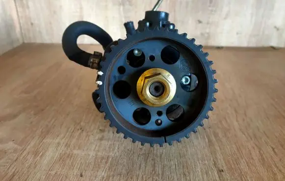 Opel Astra H Fuel injection high pressure pump 0445010183 0055209064