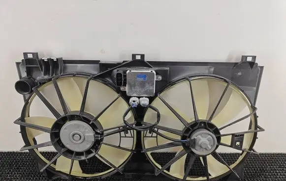 Lexus GS 300 350 430 450H Electric radiator cooling fan 4227500582