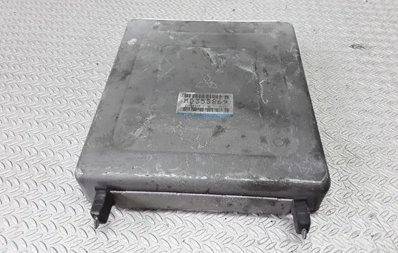 Mitsubishi Carisma Engine control unit/module MD355869
