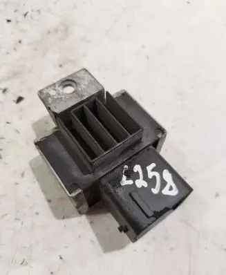 Renault Megane III Glow plug pre-heat relay 8200859243
