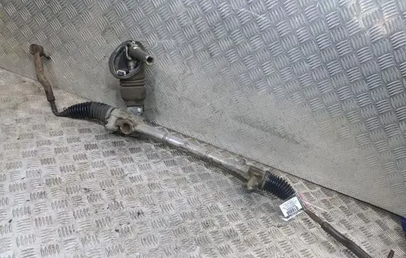 Toyota Avensis Verso Steering rack