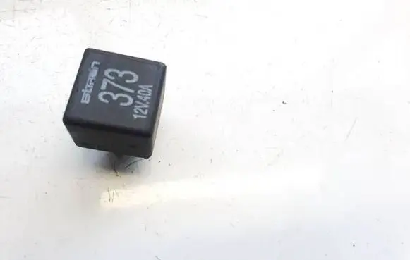 Volkswagen PASSAT B5.5 Other relay 8D0951253A 373