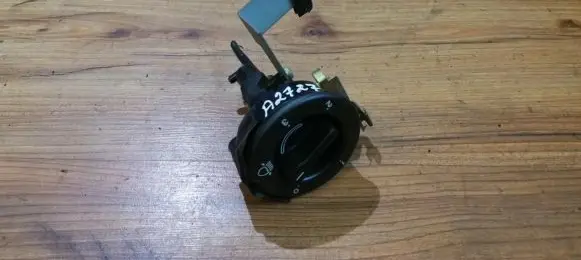 Renault Espace II Headlight level height control switch