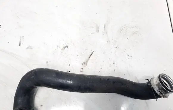 Mercedes-Benz CLS C219 Engine coolant pipe/hose A2115015482