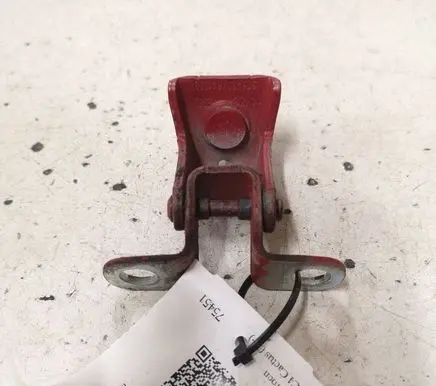 Citroen C4 Cactus Tailgate/trunk/boot hinge 573420
