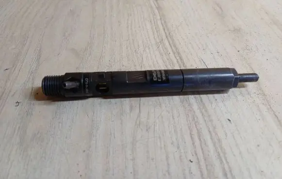 Renault Megane II Fuel injector EJBR05102D 3070AB08W04