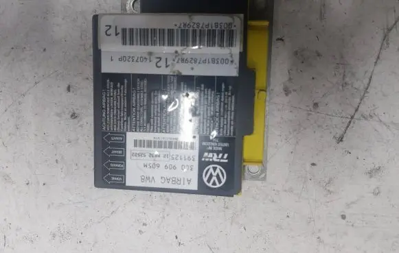 Volkswagen PASSAT B6 Airbag control unit/module 391125