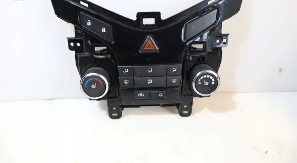 Chevrolet Cruze Interior fan control switch 