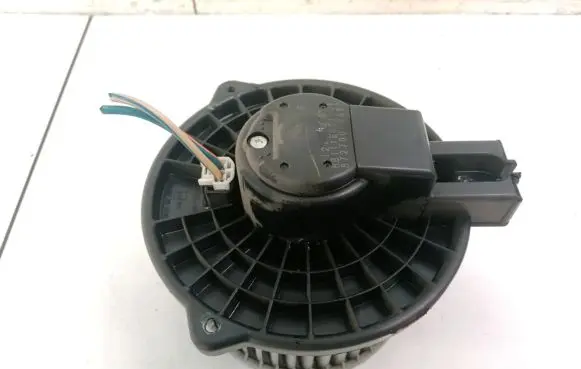 Mazda 2 Heater fan/blower 8727000690 872700-0690