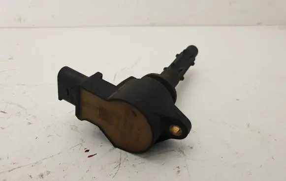 Mercedes-Benz S W221 High voltage ignition coil A0001502780 0001502780