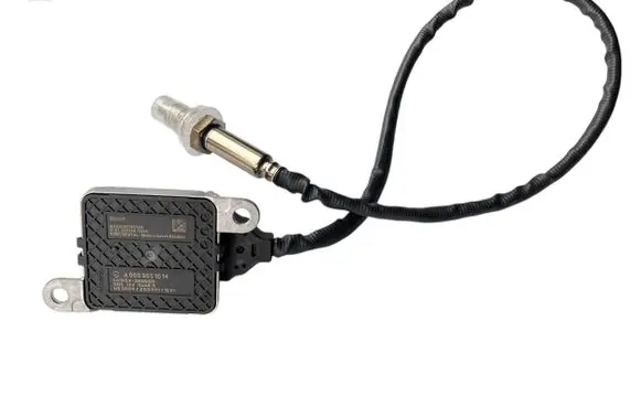 Mercedes-Benz Metris W447 Lambda probe sensor A0009051014
