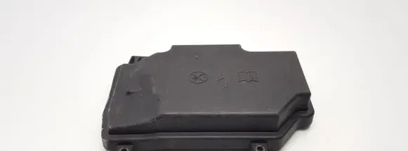 Mercedes-Benz C W205 Fuse box cover A2055400182