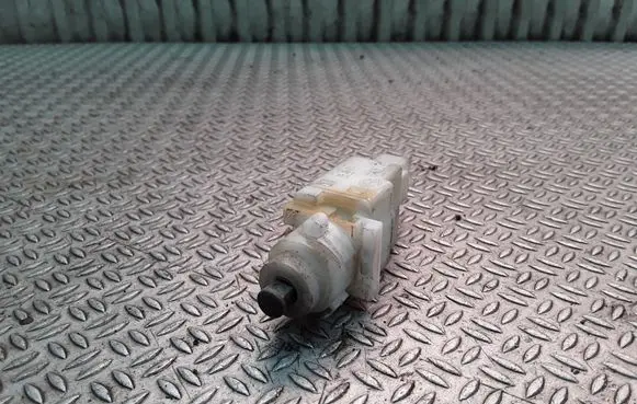 Brake pedal sensor switch