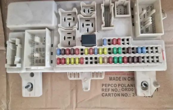 Mazda 3 I Fuse module BN8V66730B 519101026