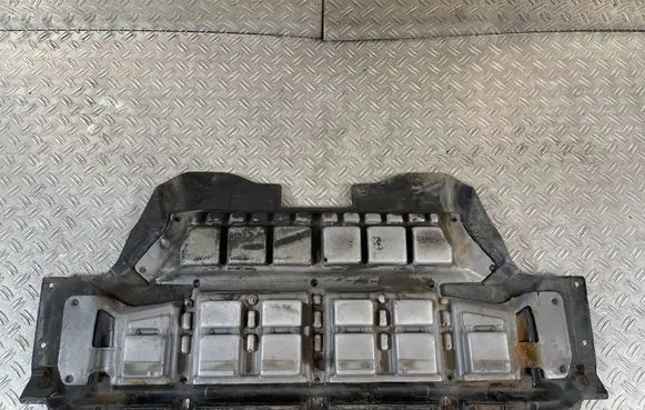 BMW X5 E53 Engine splash shield/under tray 