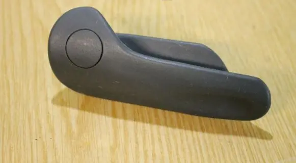 Volkswagen Sharan Seat belt height adjuster 7M0881253A