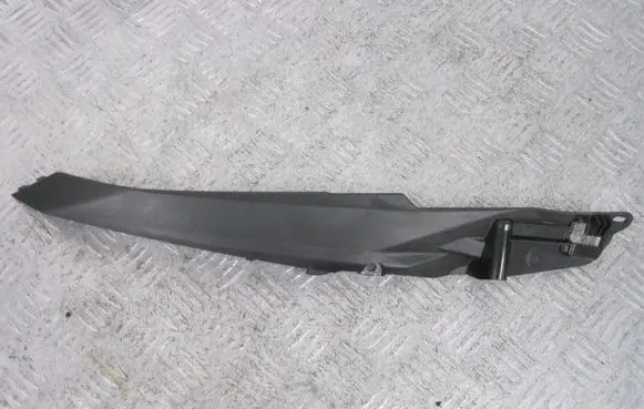 BMW 2 Active Tourer U06 Bonnet wind deflector 8403865