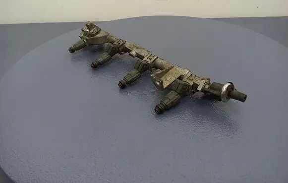 Mazda Tribute Fuel main line pipe 0280155887