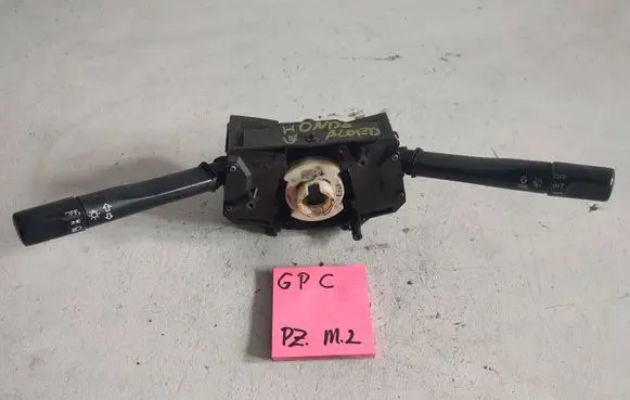 Honda Accord Wiper turn signal indicator stalk/switch HM0318P M140239